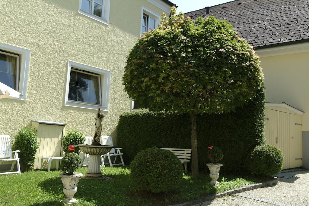 Hotel Biedermeier Hof Schaerding Exterior photo